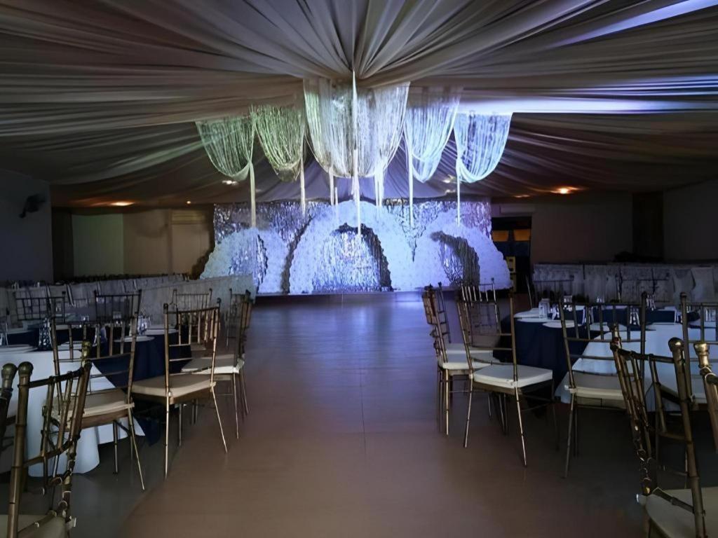 Quezon Premier Hotel Lucena Exterior photo